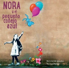 Nora y el pequeño conejo azul